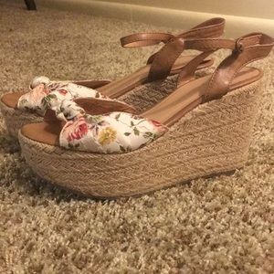 Cute Women’s Wedges